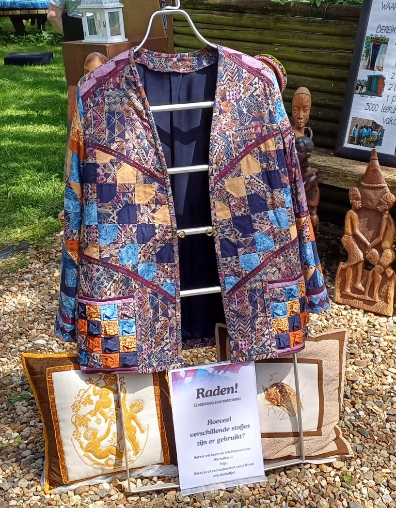 Brocantemarkt Keniawinkeltje Prinsenbeek patchwork jas