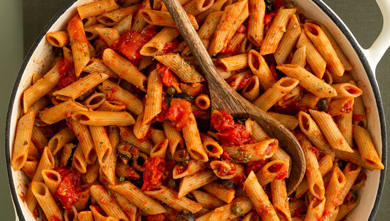 Koken met Simone Dirk van den Broek Pasta Puttanesca