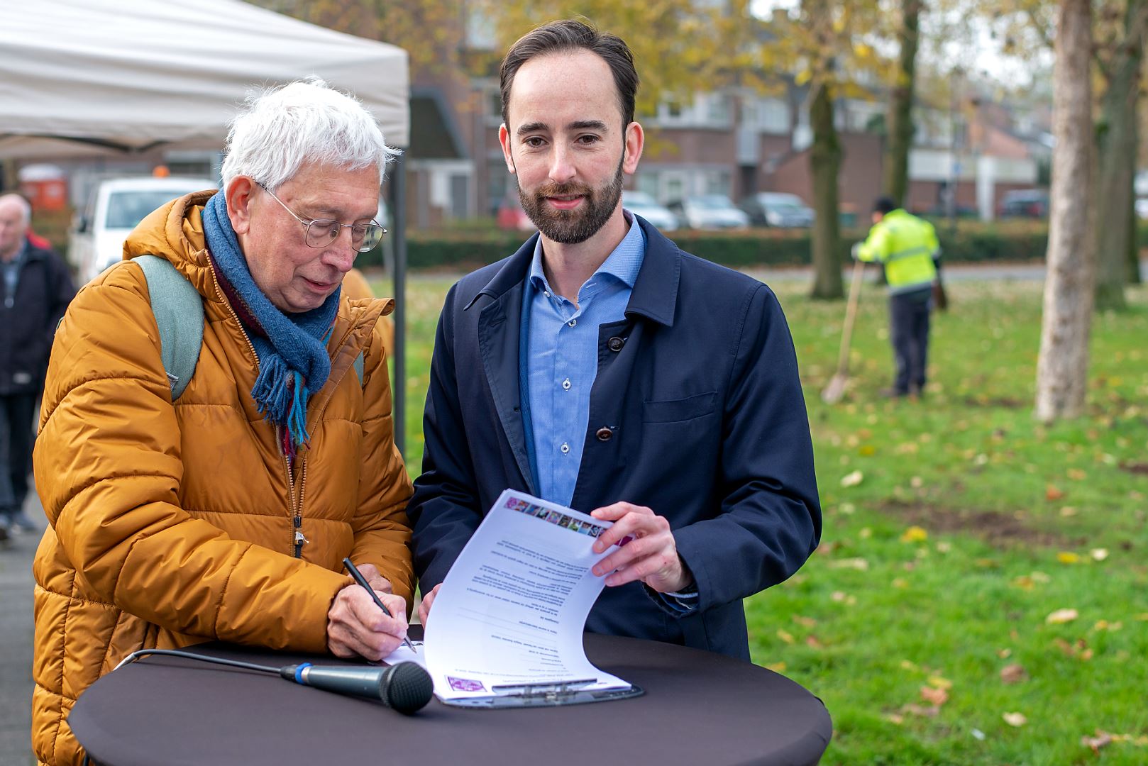 Wethouder Jeroen Bruijns Wim Schul HBVerbindt wijkdeal